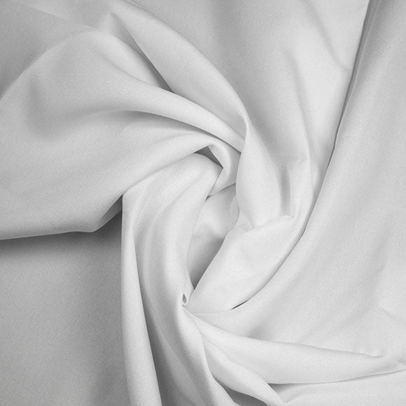 Tecido de Fundo Branco (5,5 × 3 m)