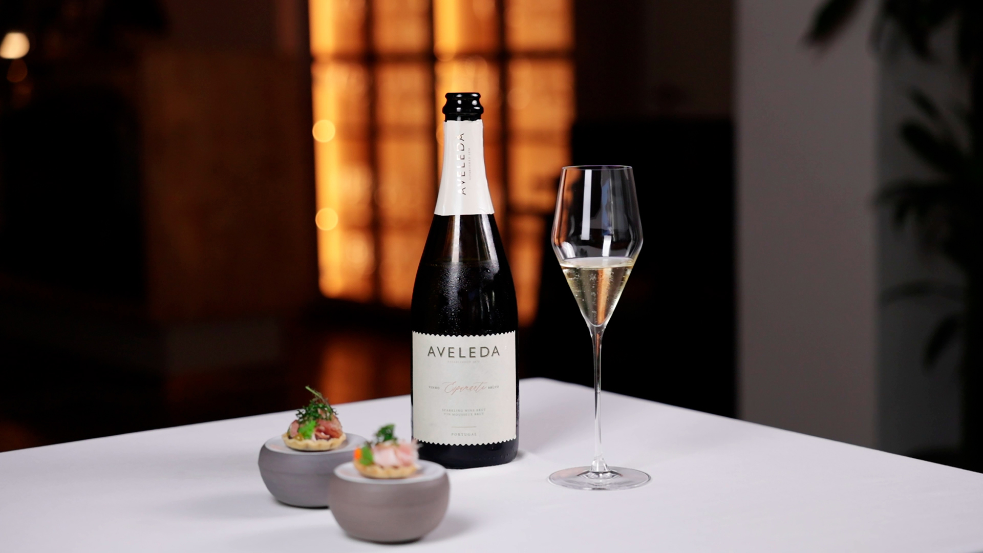 Aveleda // Indiferente